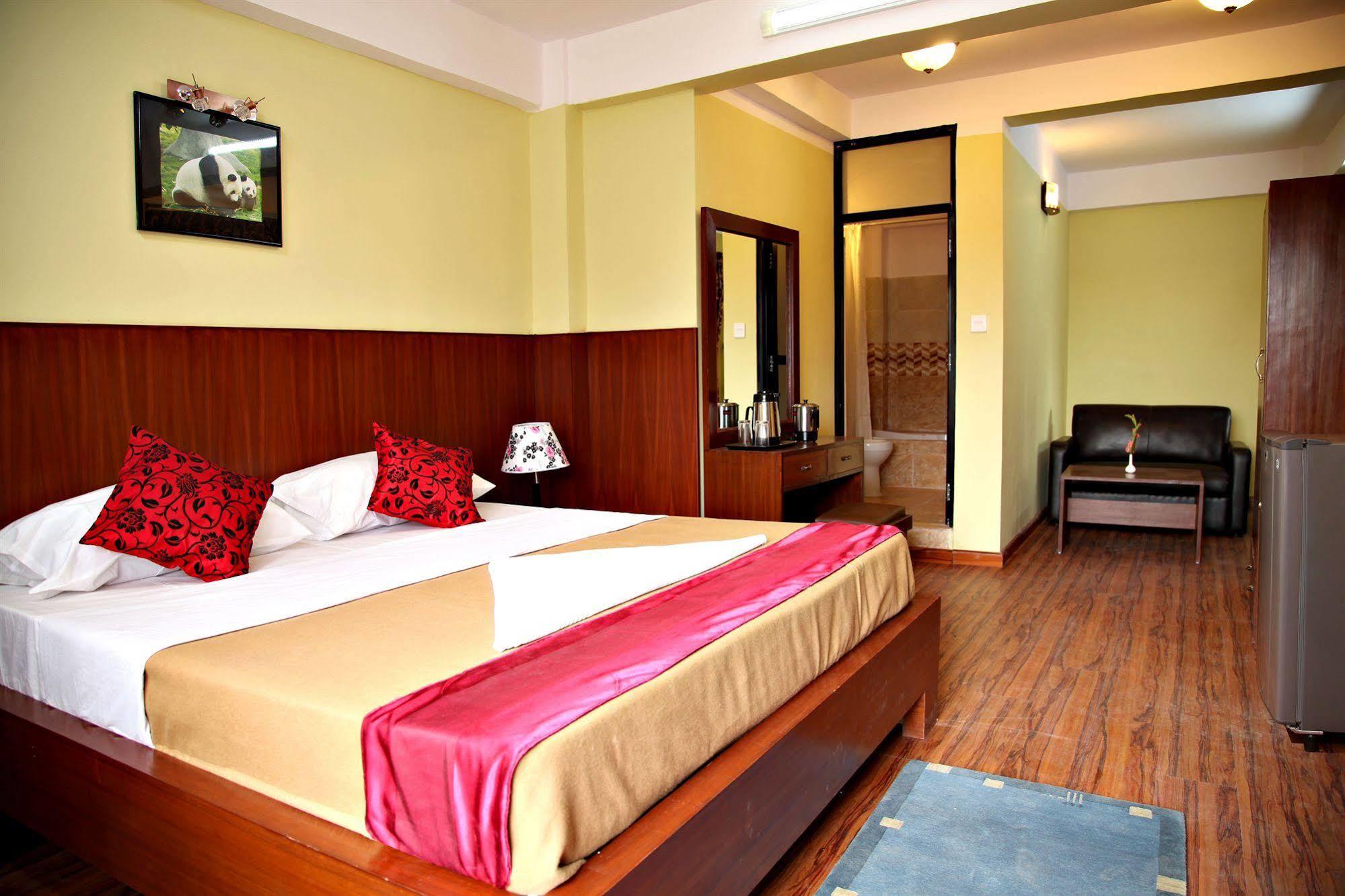 New Hotel Panda Katmandu Zewnętrze zdjęcie